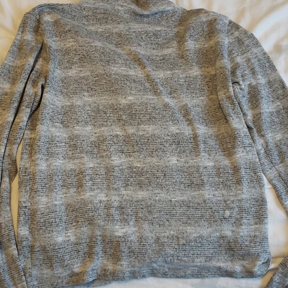 Grey long sleeve shirt